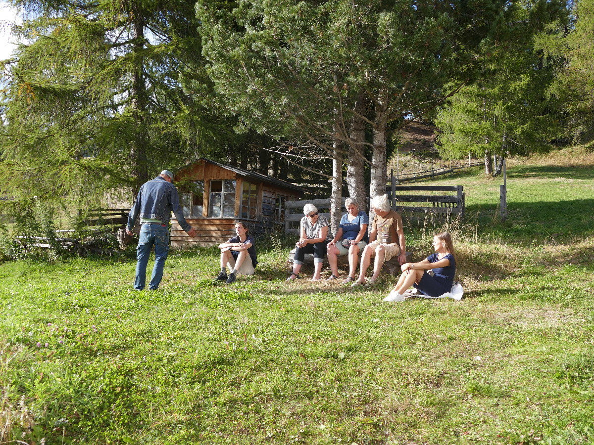 2023-10-03 10 Ehemaliges Kurbad bei Isihütte Oberradein (13).JPG