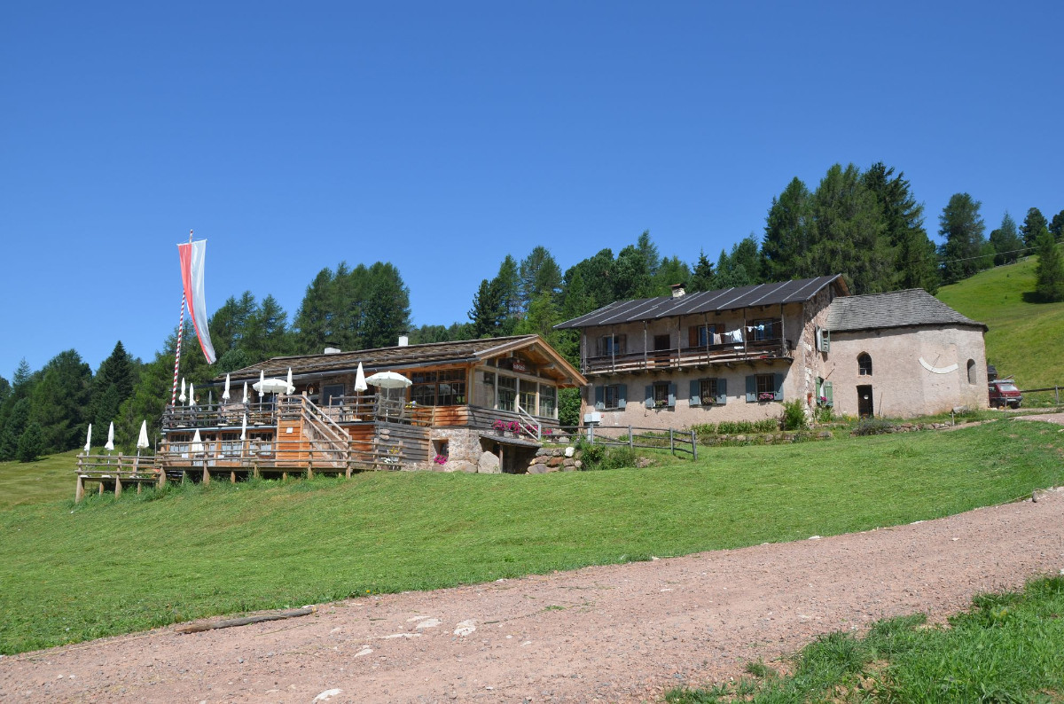 2023-10-03 9 Isihütte Isolde Daldoss Mittagessen Oberradein (1).jpg