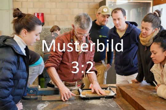 musterbild-nl_3-2_fachperson.jpg