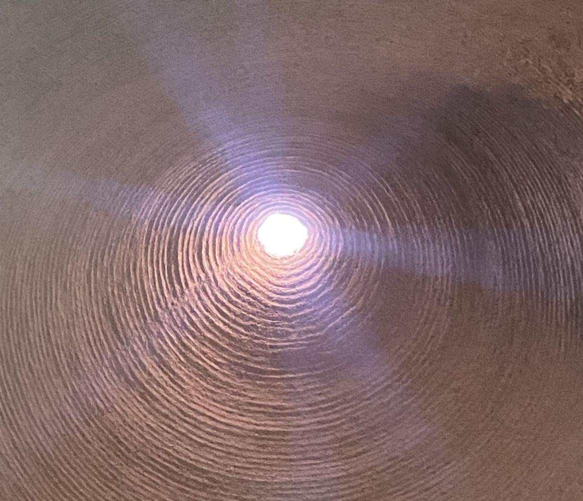 Kühlturm innen Iran.jpg